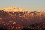 92 Zoom in Monte Alben (2020 m)